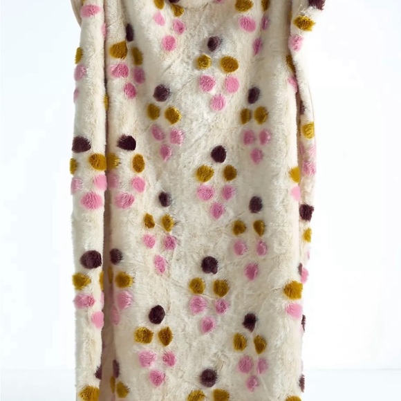 Anthropologie Other - Anthropology Dottie Jacquard Faux Fur throw blanket